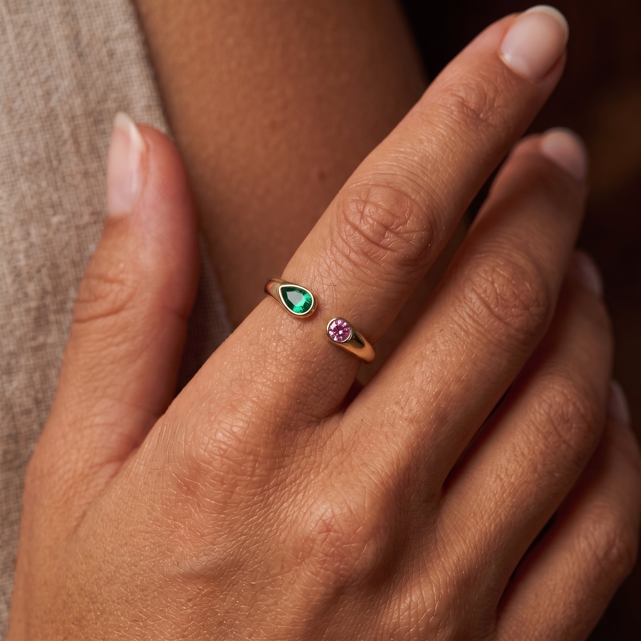Anello regolabile con pietra di nascita "Iris"