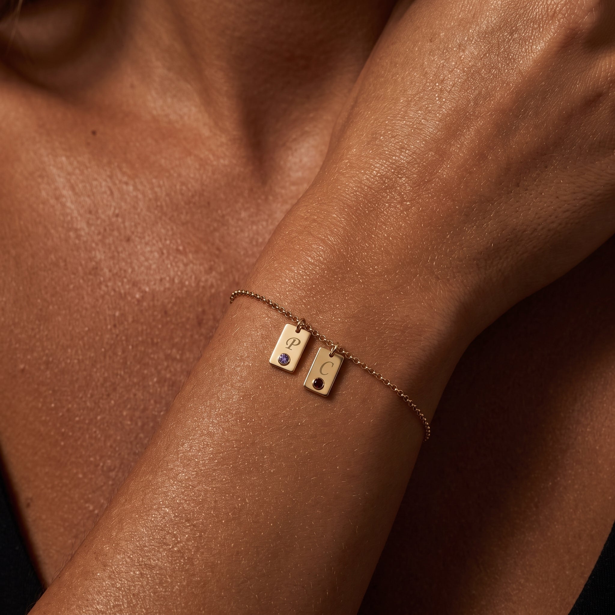 Bracciale con iniziale e pietra di nascita "Nova"