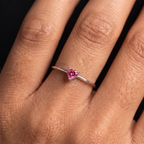 Anello regolabile con pietra di nascita "Aria"